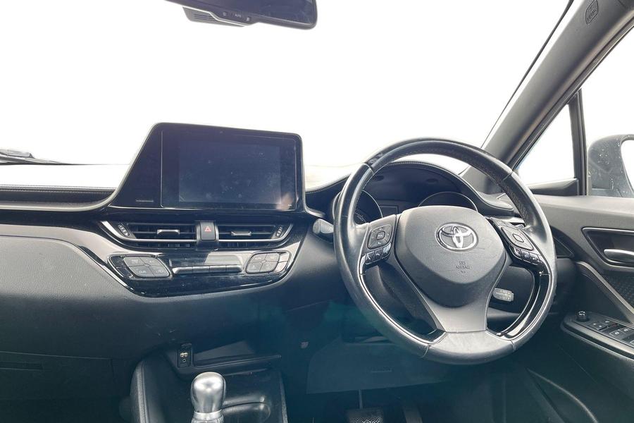 Toyota C-HR Photo autoimg-38f85dfc44d2e8df30dfc4ab72800f6b4ed351e6.jpg