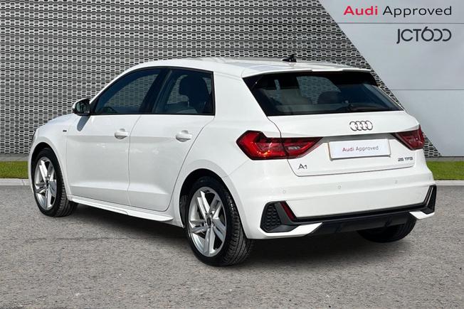 Audi A1 Photo 3
