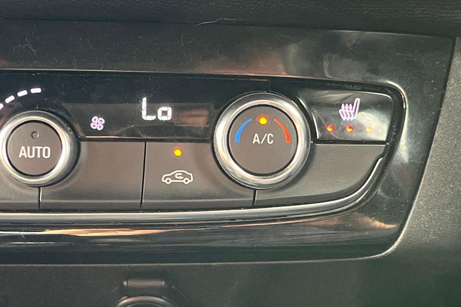 Vauxhall Corsa Photo 29