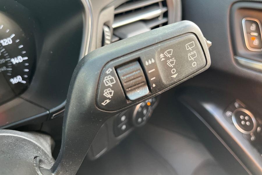 Ford FOCUS Photo autoimg-38f95580f0265772bd90391c31aace3674d612fb.jpg