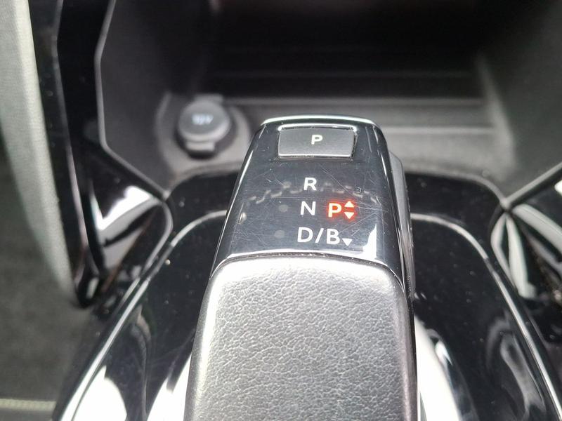 Used Peugeot E-2008 OY21RBZ 41