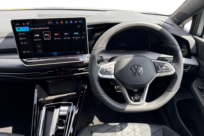 Volkswagen Golf Photo 11