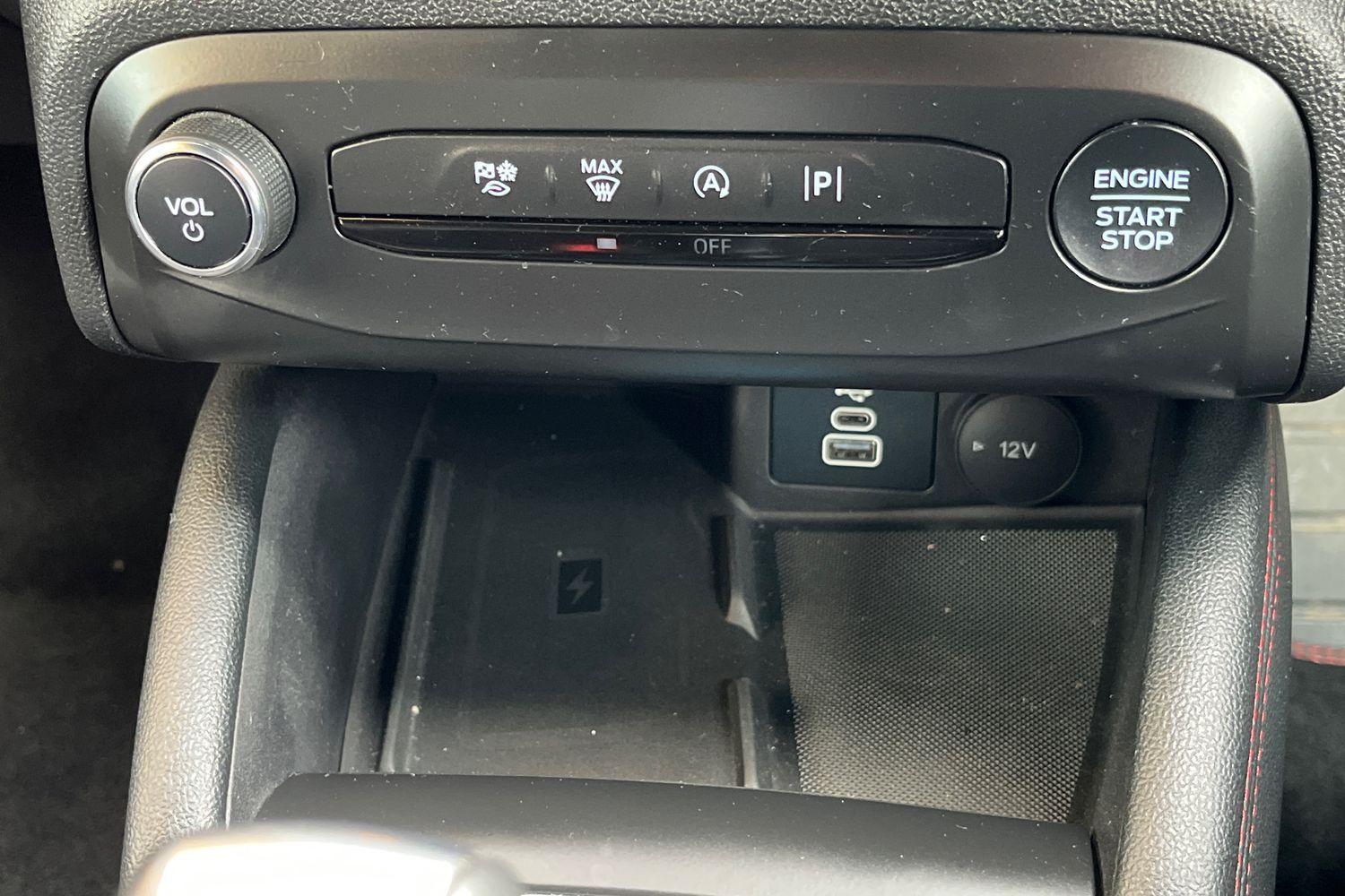 Ford FOCUS Photo 32
