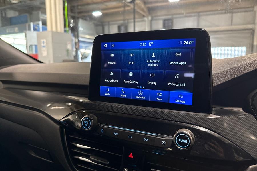Ford Kuga Photo autoimg-39012e5e20680c4f0c54a314f70147090f66b753.jpg