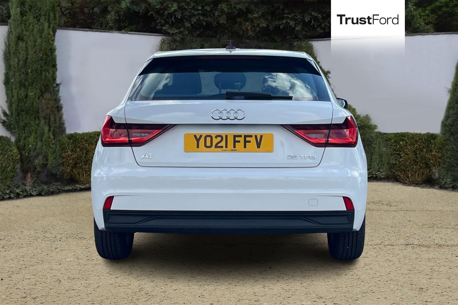 Audi A1 Photo 6