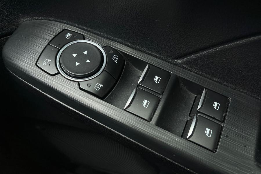 Ford KUGA Photo autoimg-39044dd61ba8bf98764b544724c8b1dd84ccee71.jpg
