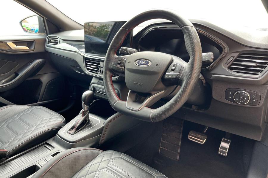 Ford FOCUS Photo autoimg-3904fcb5d3e0b5a2e71e4be704d781052e1a1bf9.jpg