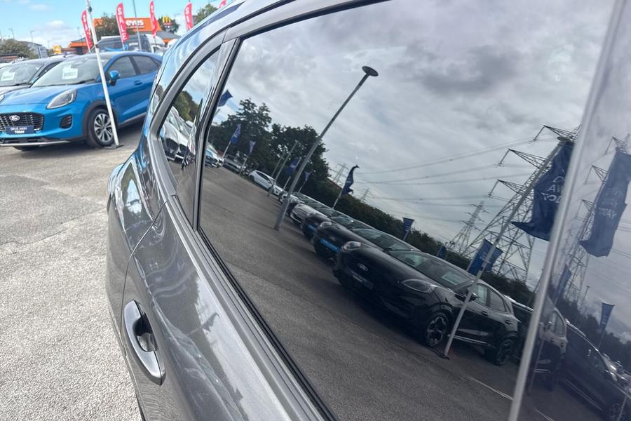 Ford KUGA Photo autoimg-3907fa28268b93d621b35464e706eec9287f5d12.jpg