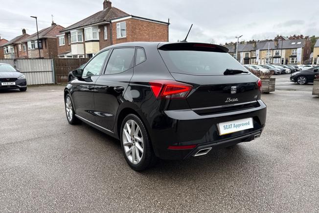 SEAT Ibiza Photo 23