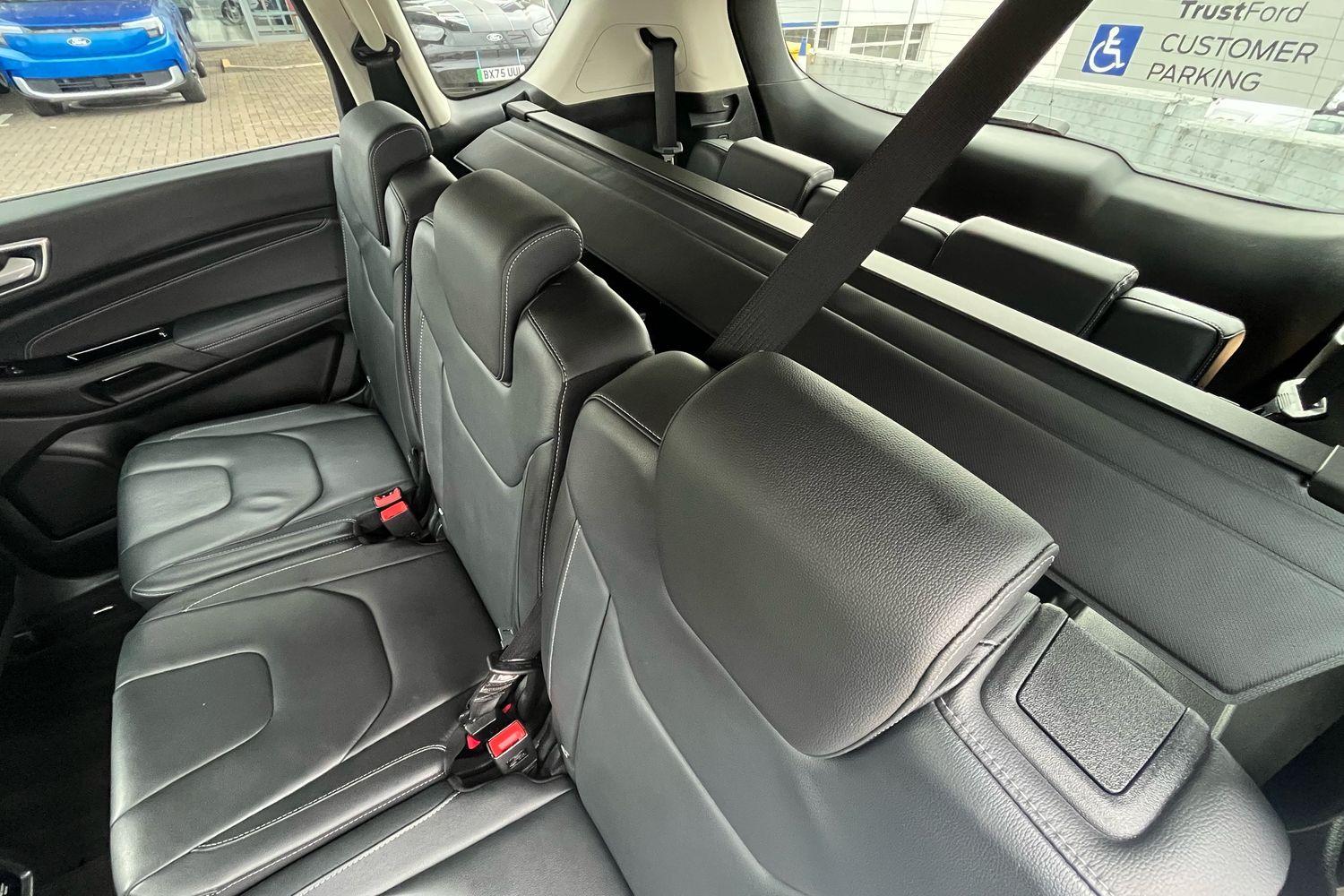 Ford S-MAX Photo 19