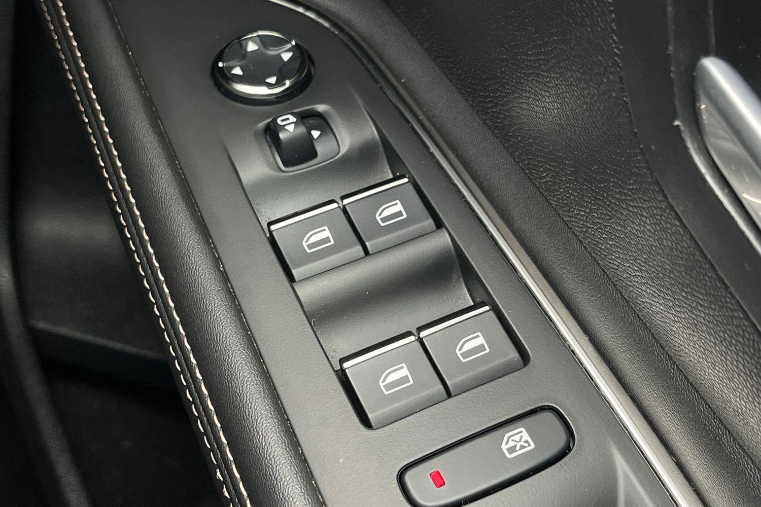 Peugeot 5008 Photo 15