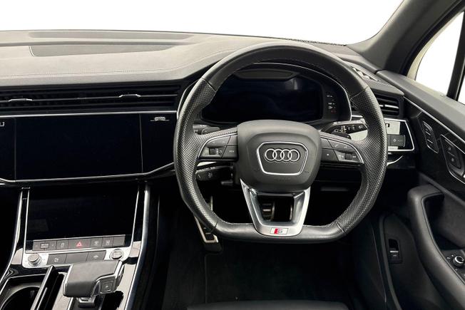 Audi Q7 Photo 11