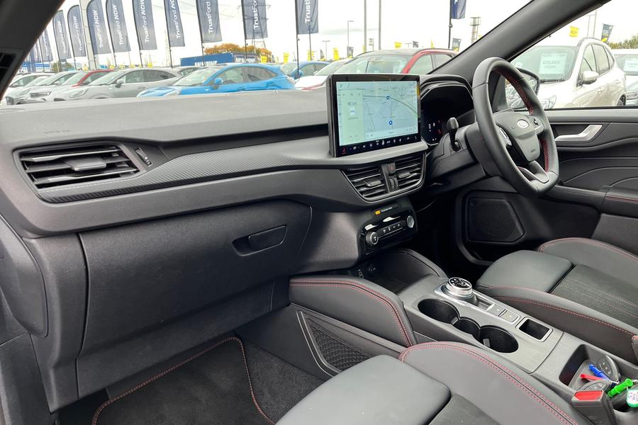 Ford Kuga Photo autoimg-3911de11949493c2d21b89d784c6b10f74fd44d9.jpg