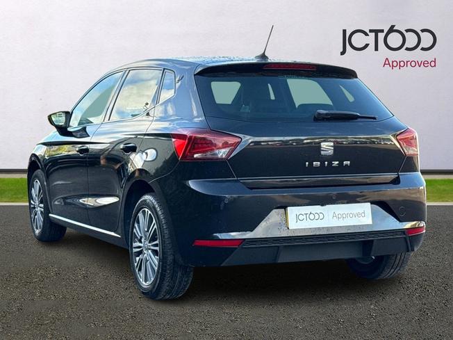 SEAT Ibiza Photo 3