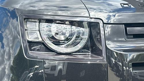 Land Rover Defender Photo autoimg-39124f13ee3963f8c6275df8137ff82039aac63a.jpg