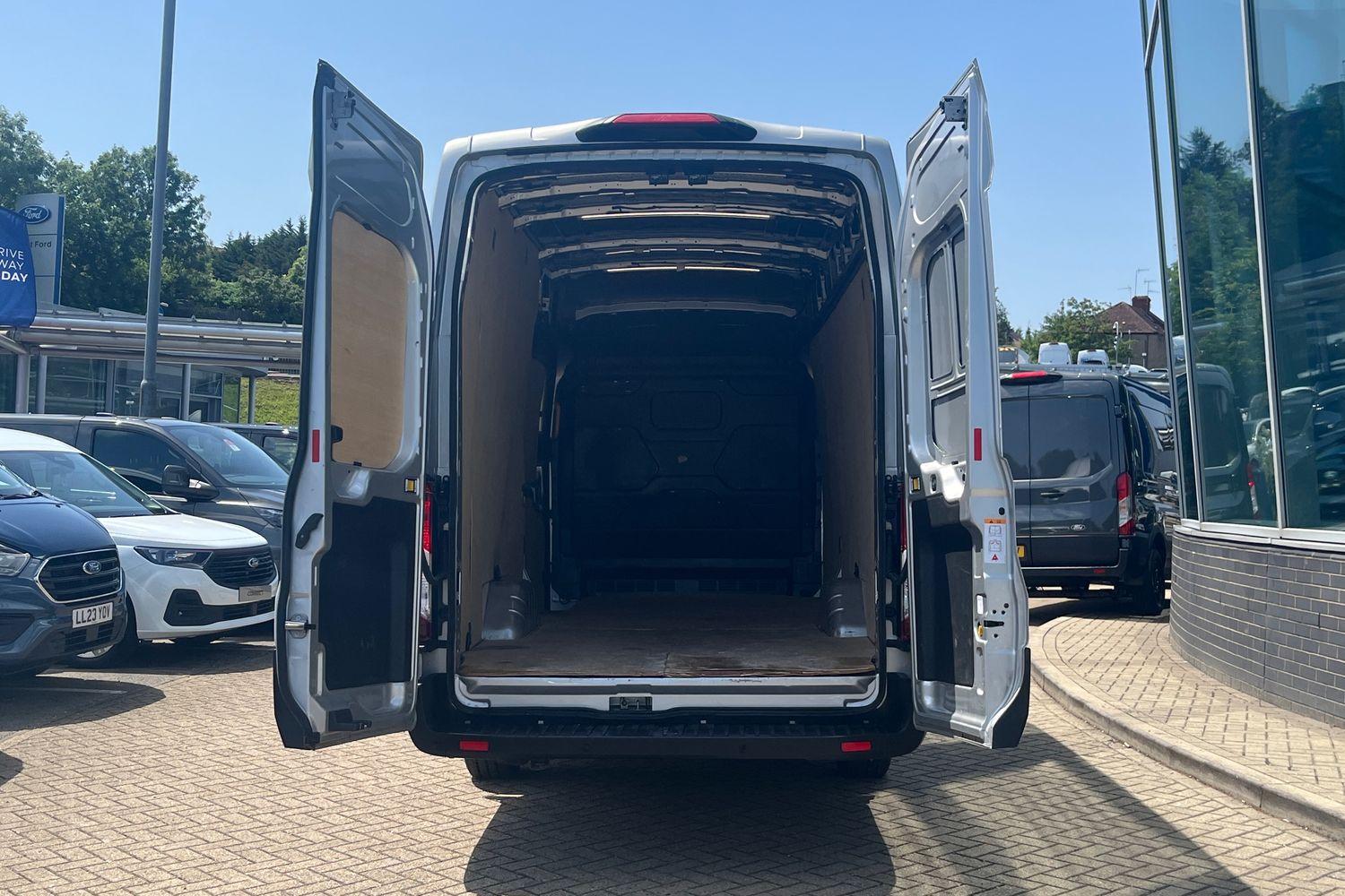 Ford TRANSIT Photo 5