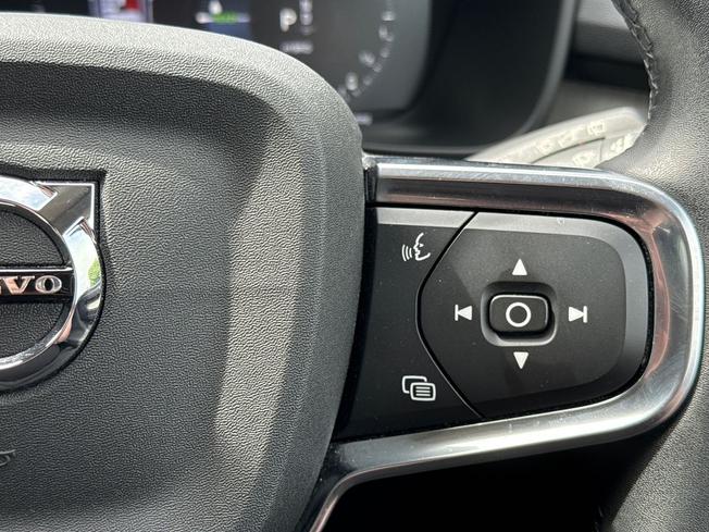 VOLVO Xc40 Photo 17