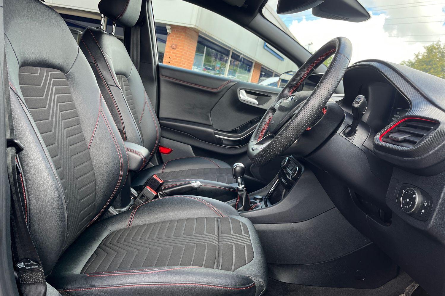 Ford PUMA Photo 16