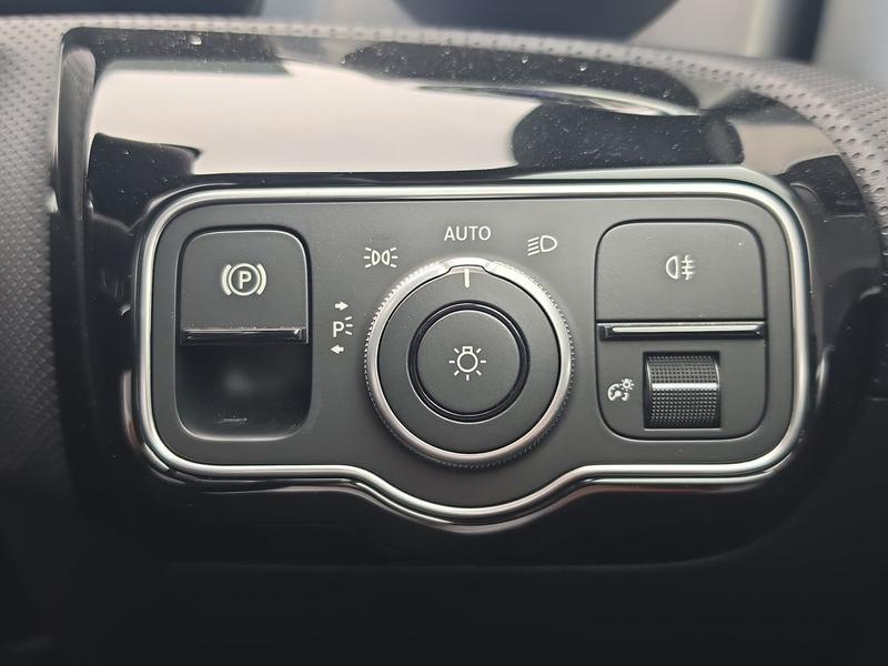 Used Mercedes-Benz A Class NX73OJZ 37