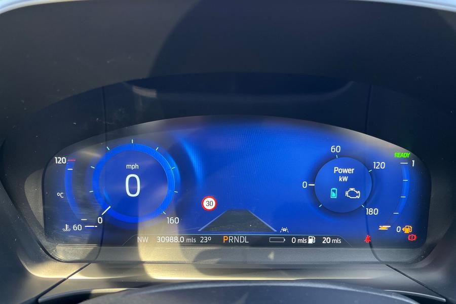 Ford Kuga Photo autoimg-391fe2b3094fe6ea88c7befb2817414268ce1b85.jpg