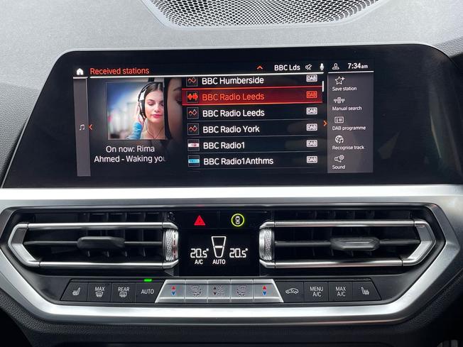 BMW 3 Series Photo 13
