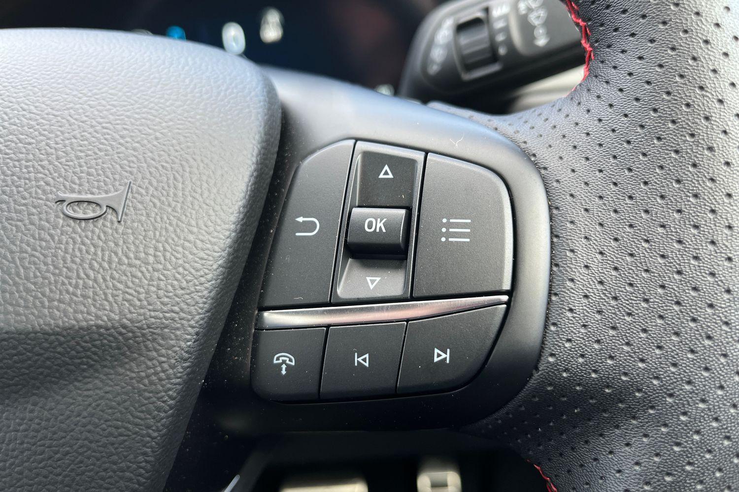 Ford KUGA Photo 33