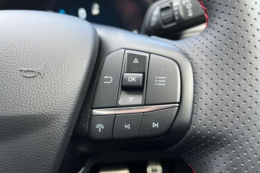 Ford KUGA Photo autoimg-39228bd882a6e90f7cb73b290129f5c812bf9d10.jpg