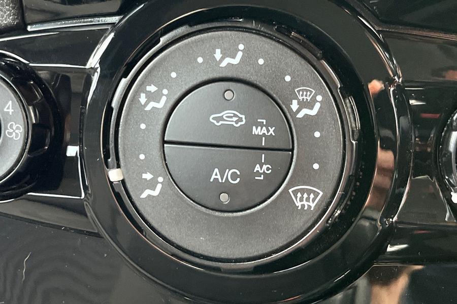 Ford Fiesta Photo autoimg-3922f49481624f5e73f1bf39cbfa62dd5053d964.jpg