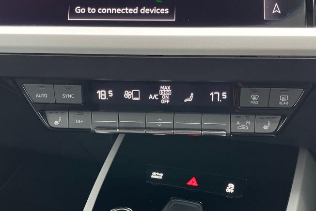 AUDI Q4 e-tron Photo 29