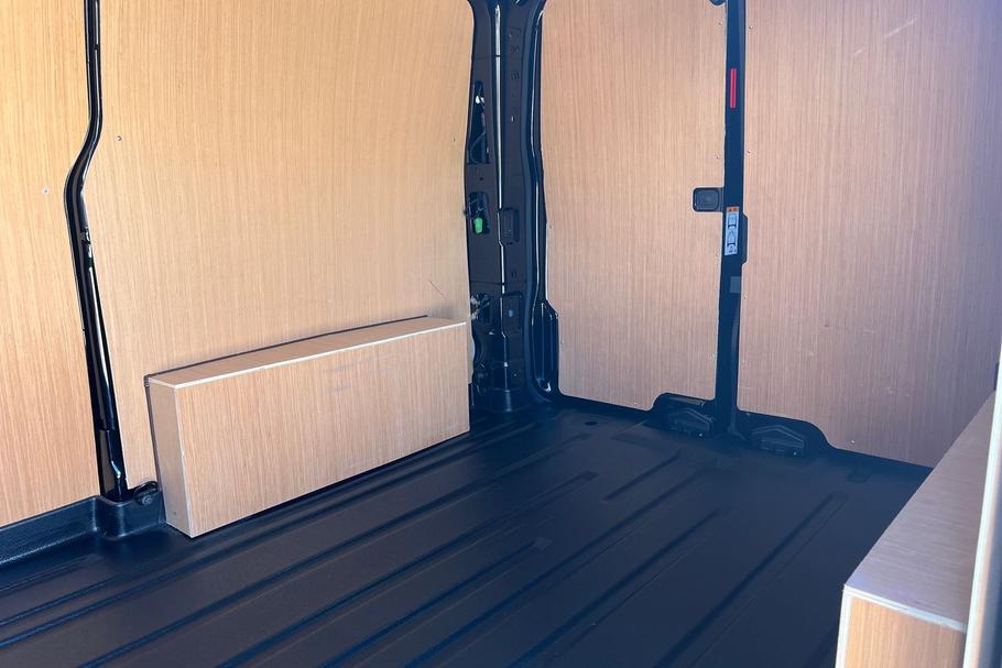 Used Ford TRANSIT CUSTOM WP75RYF 4