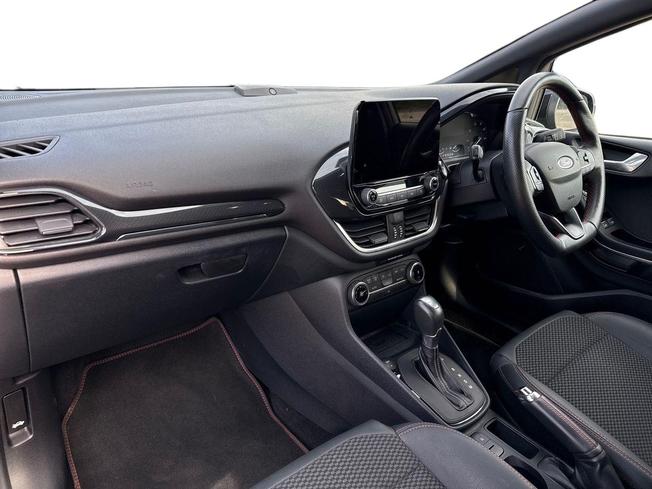 FORD Fiesta Photo 2