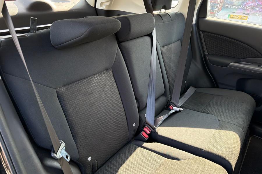 Honda CR-V Photo autoimg-392cf36d42648589a6e3848a8090df2c49e8b0d6.jpg