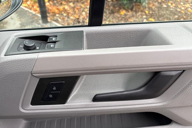 VOLKSWAGEN Crafter Photo 28