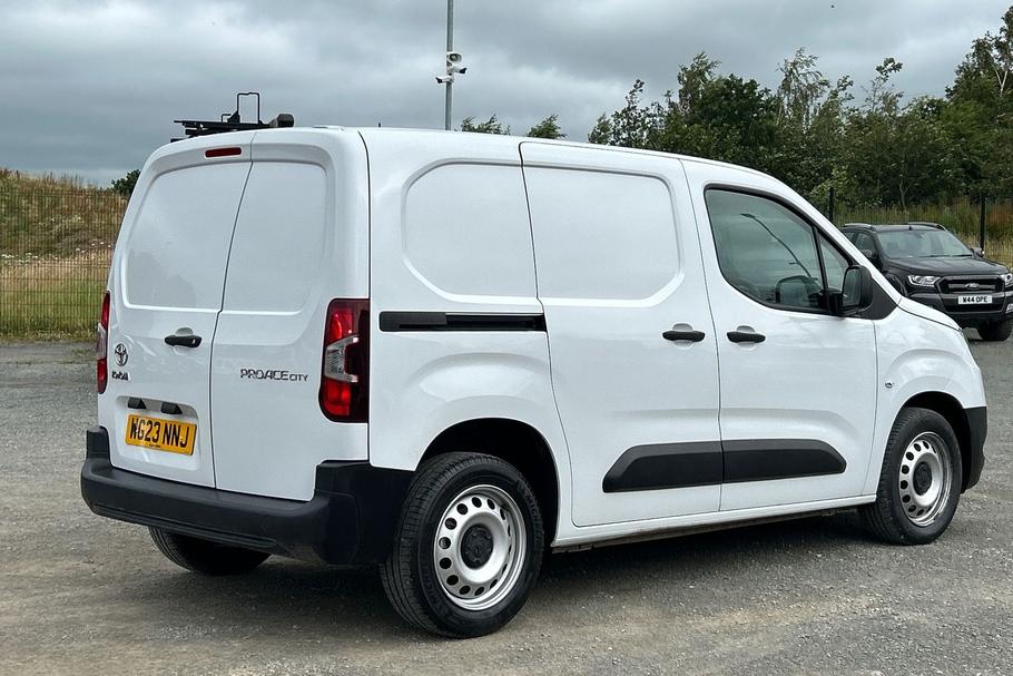 Used Toyota PROACE CITY WG23NNJ 8