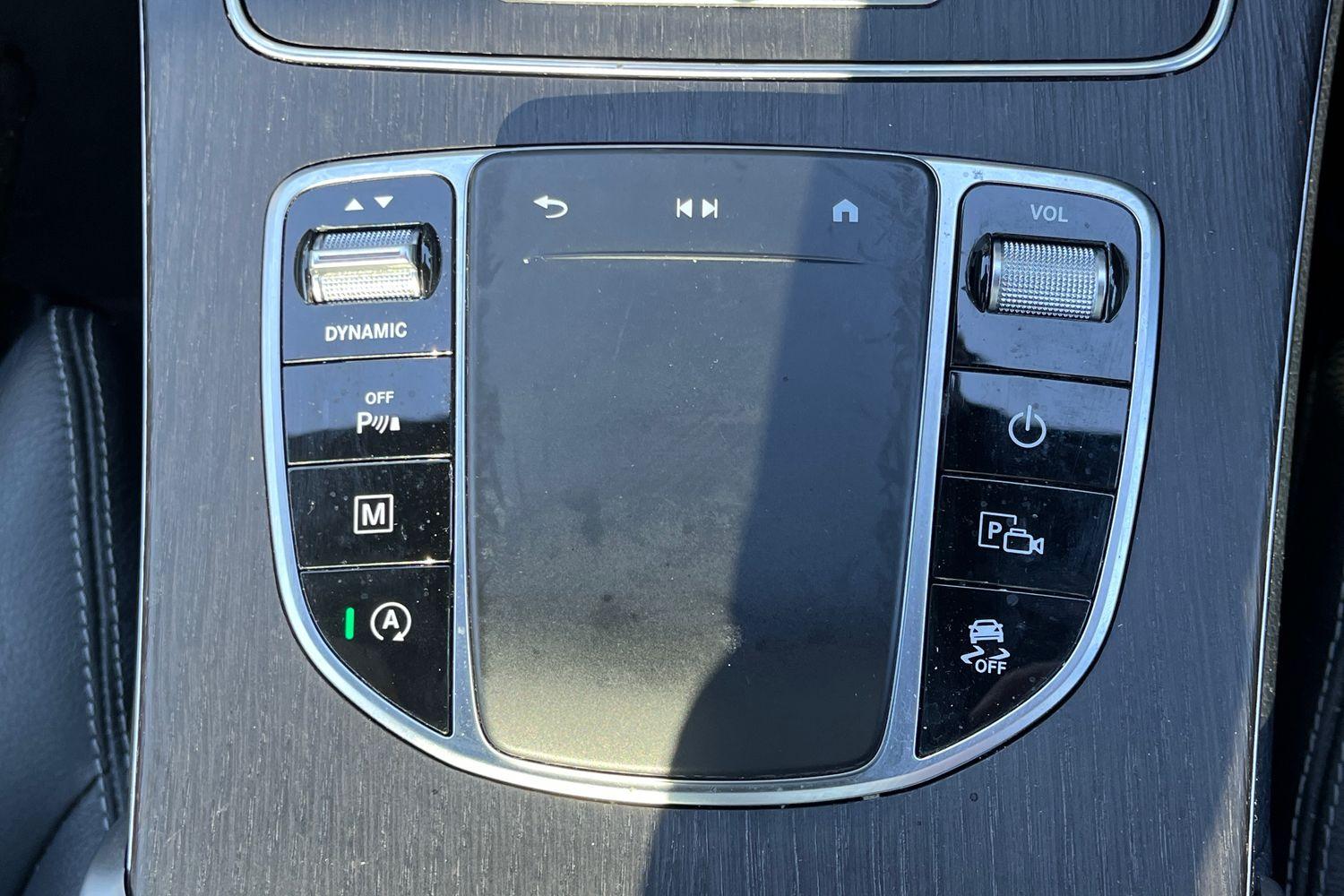 Mercedes-Benz GLC Photo 44