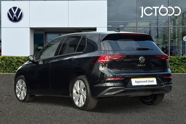 VOLKSWAGEN Golf Photo 3