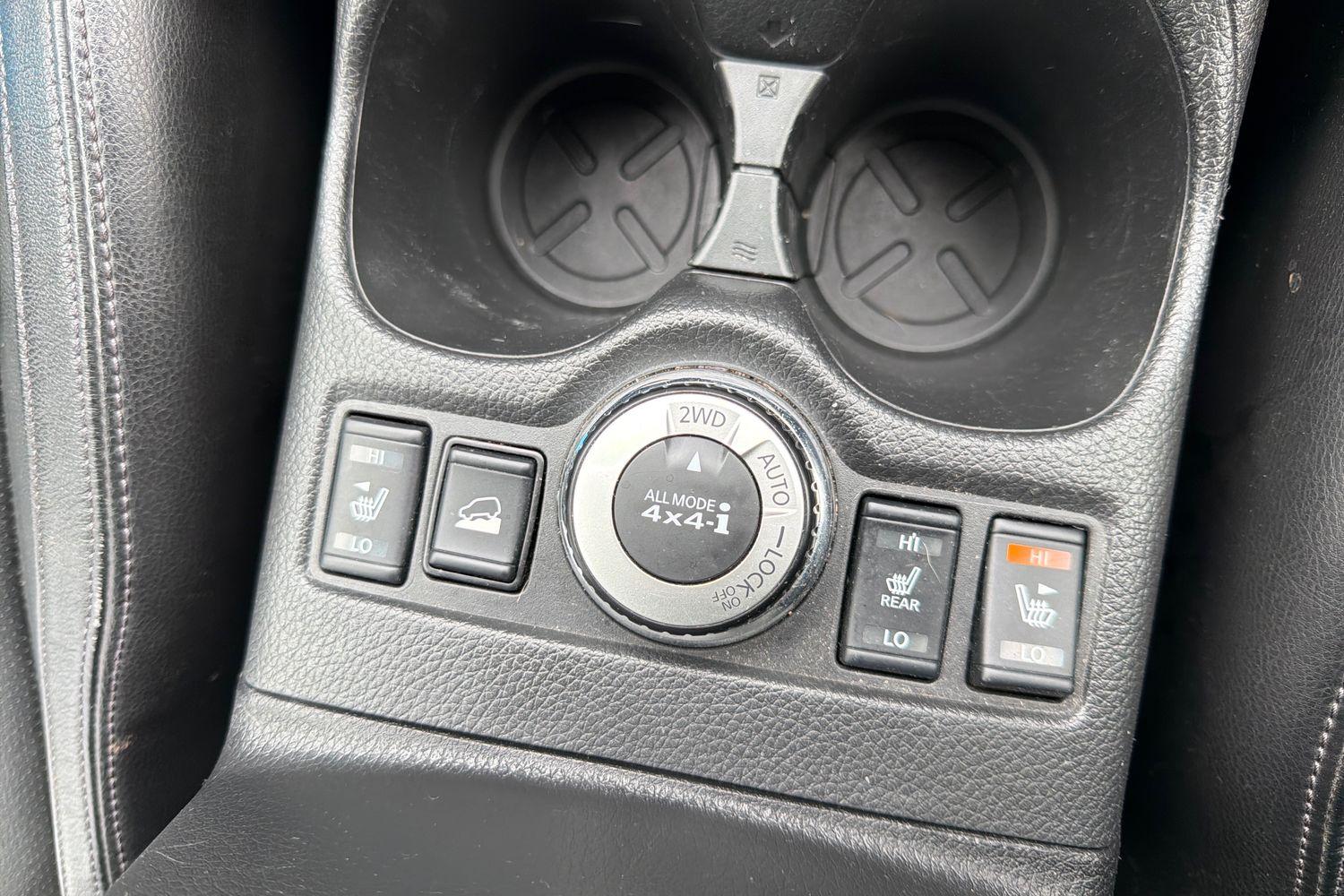 Nissan X-TRAIL Photo 32