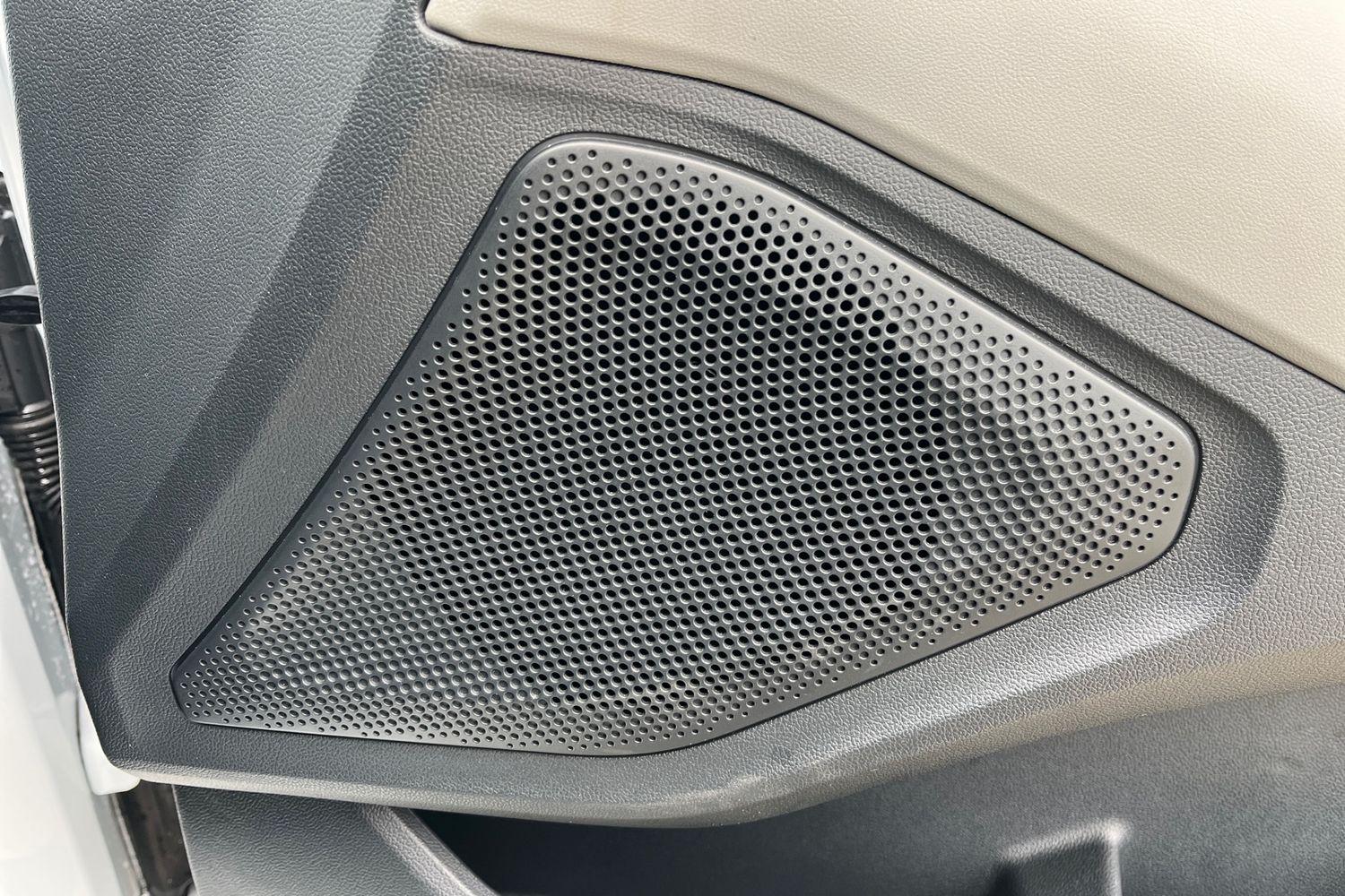 Ford Explorer Photo 34