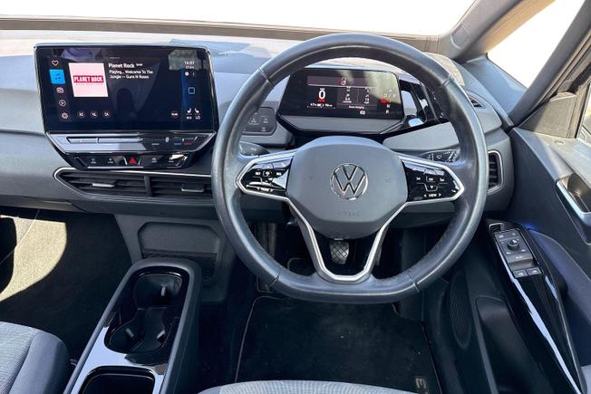 VOLKSWAGEN ID.3 Photo 11