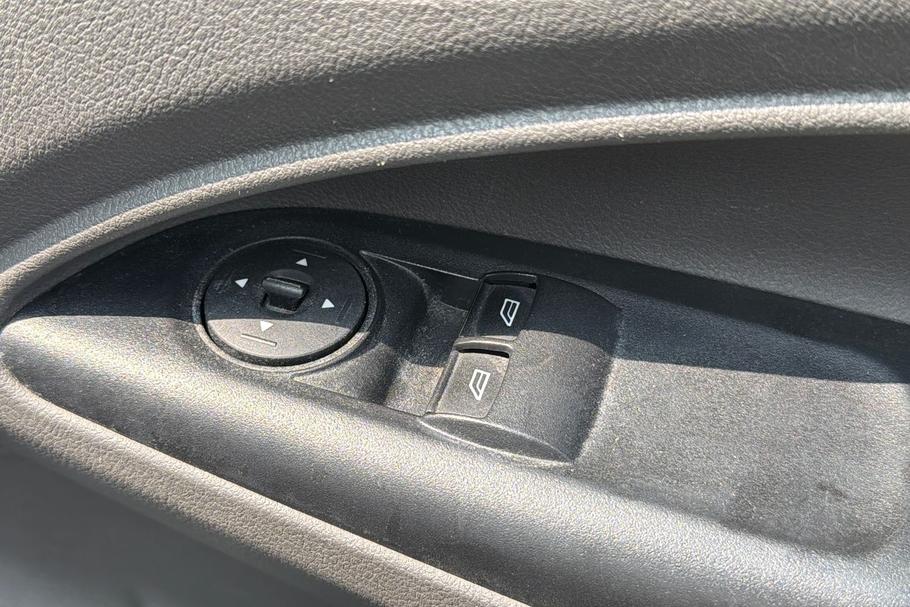 Used Ford TRANSIT CONNECT FY21SLV 38