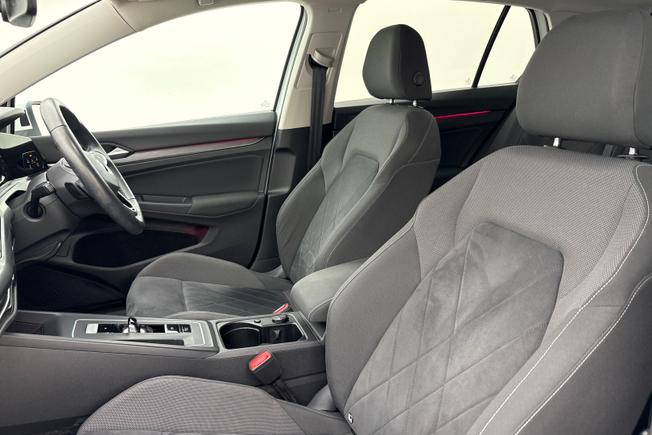 VOLKSWAGEN Golf Photo 29