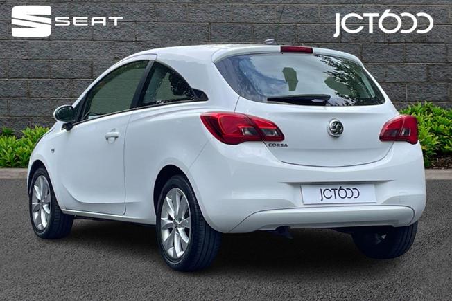 VAUXHALL Corsa Photo 3