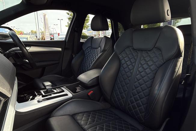 AUDI Sq5 Photo 21