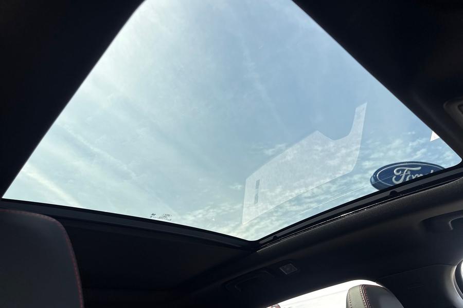 Ford KUGA Photo autoimg-393dc96bde0263e43ba9b170f7086111ee484c51.jpg