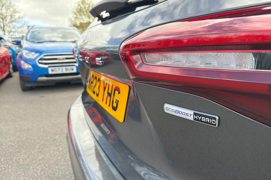 Ford FOCUS Photo autoimg-393e09dfad5cc6e512d8148cfce0dc16f4dca26a.jpg