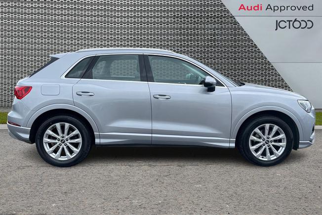 AUDI Q3 Photo 4