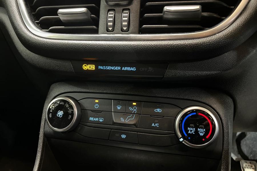 Ford FIESTA Photo autoimg-3946646d94dd3fa83c1eee5783b5942eceafa505.jpg