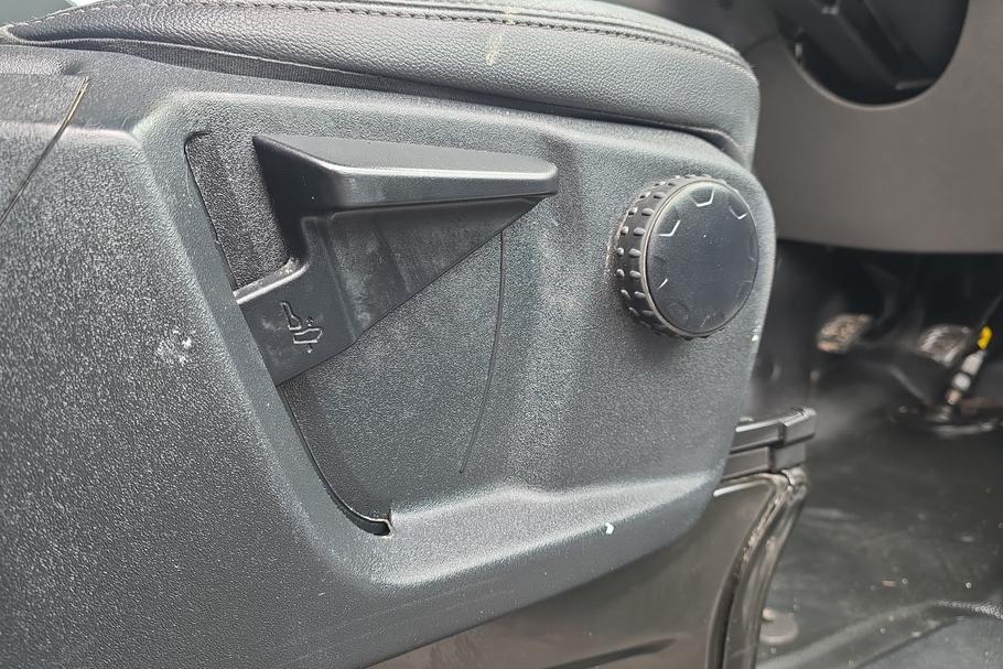 Used Ford TRANSIT CUSTOM YS22YGG 28