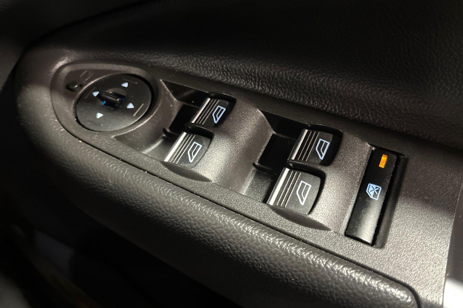 Ford KUGA Photo 15