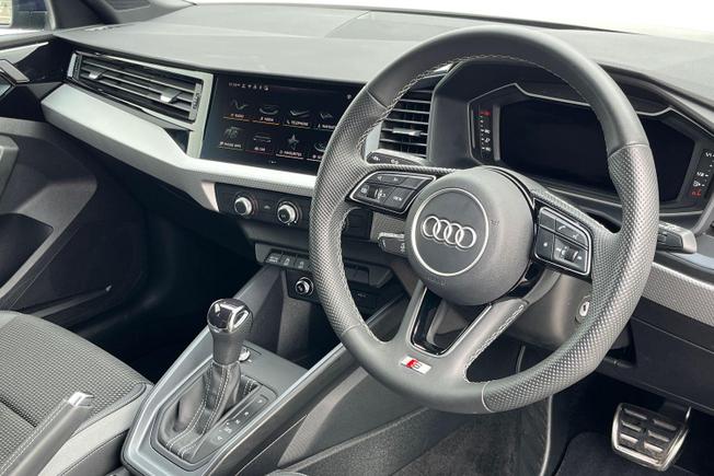 Audi A1 Photo 6
